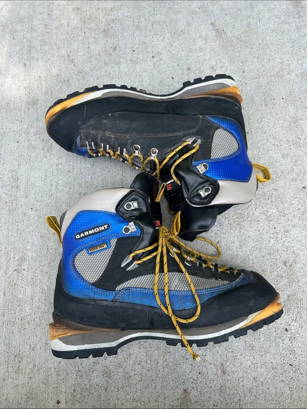 Garmont Epic Karbo GTX size 10.5